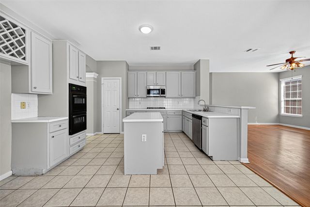 7411 Pacific Ridge Court, Houston, TX 77095