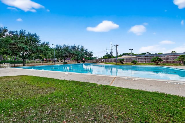 7411 Pacific Ridge Court, Houston, TX 77095