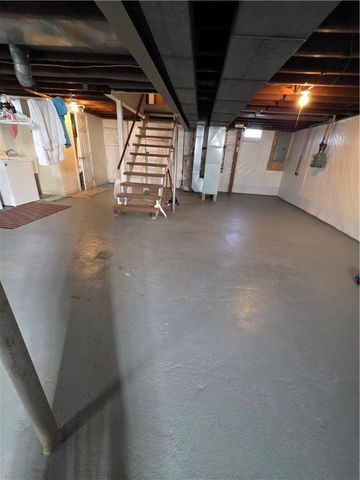 745 Castle Street, New Castle, PA 16101