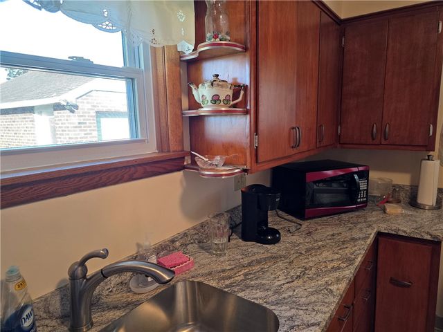 745 Castle Street, New Castle, PA 16101