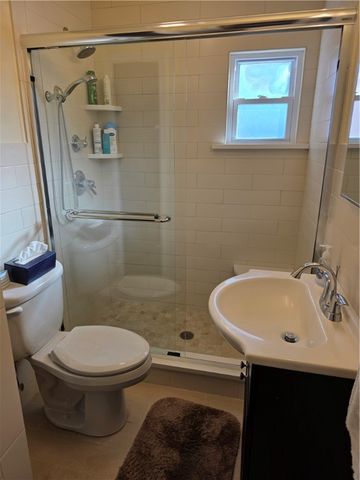 745 Castle Street, New Castle, PA 16101