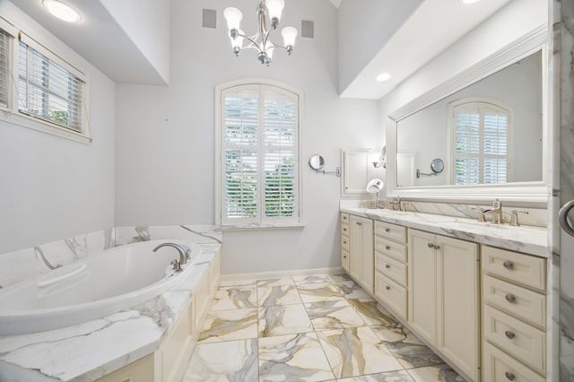 2207 Dunraven Lane, Houston, TX 77019