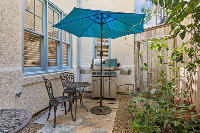 2207 Dunraven Lane, Houston, TX 77019