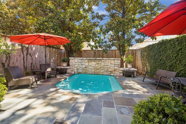 2207 Dunraven Lane, Houston, TX 77019