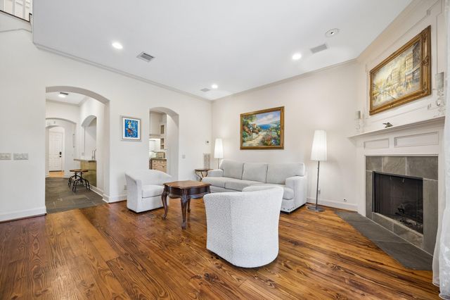 2207 Dunraven Lane, Houston, TX 77019