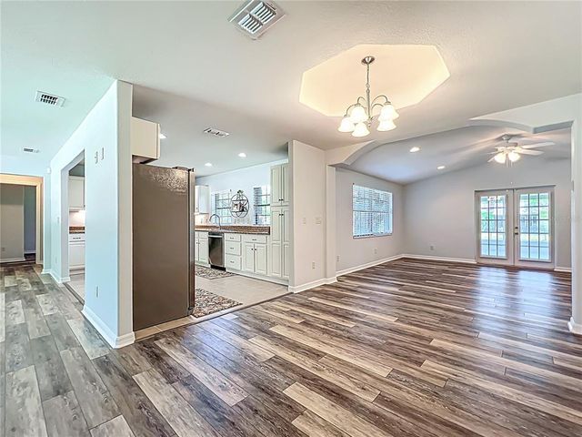 203 SE 30TH AVENUE, Ocala, FL 34471