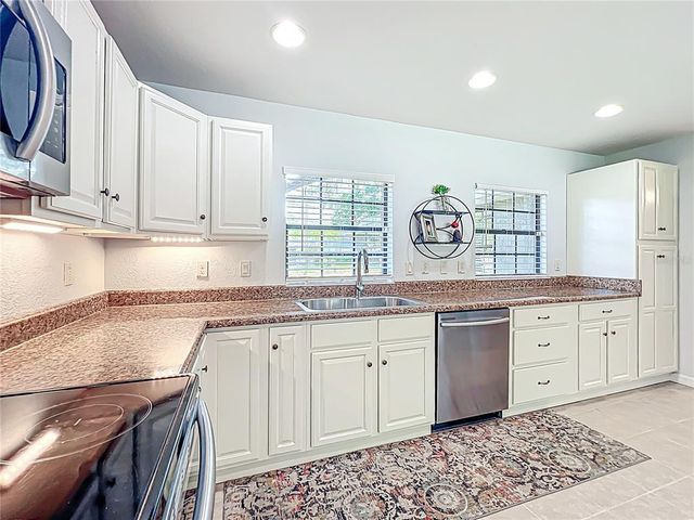 203 SE 30TH AVENUE, Ocala, FL 34471
