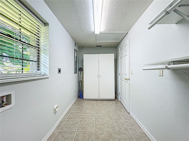 203 SE 30TH AVENUE, Ocala, FL 34471