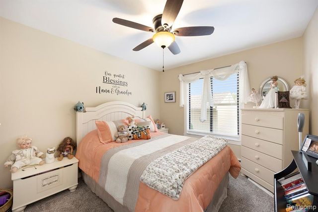 1700 River Road 10, Marysville, MI 48040