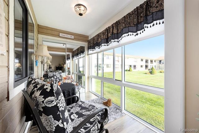 1700 River Road 10, Marysville, MI 48040