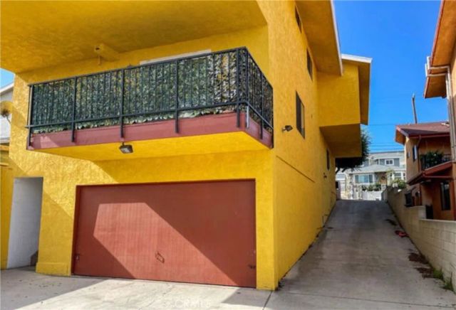 940 Hillcrest, El Segundo, CA 90245