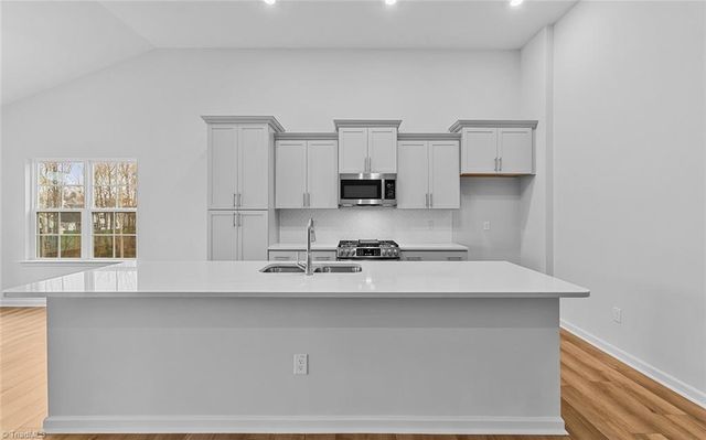 113 Lovefeast Drive, Advance, NC 27006