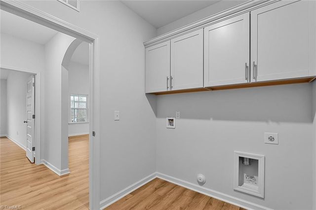 113 Lovefeast Drive, Advance, NC 27006