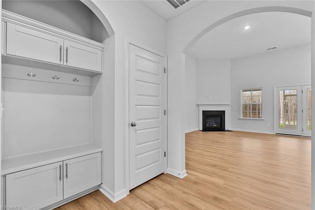 113 Lovefeast Drive, Advance, NC 27006