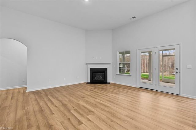 113 Lovefeast Drive, Advance, NC 27006