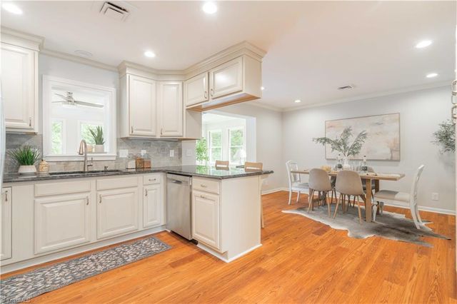 5100 Murray Road, Winston-salem, NC 27106