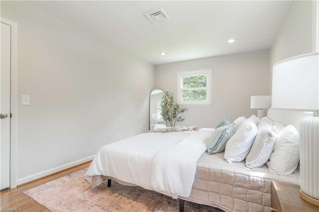 5100 Murray Road, Winston-salem, NC 27106