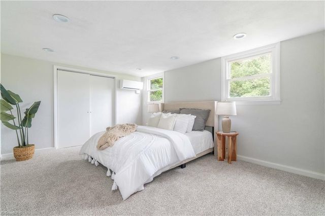 5100 Murray Road, Winston-salem, NC 27106