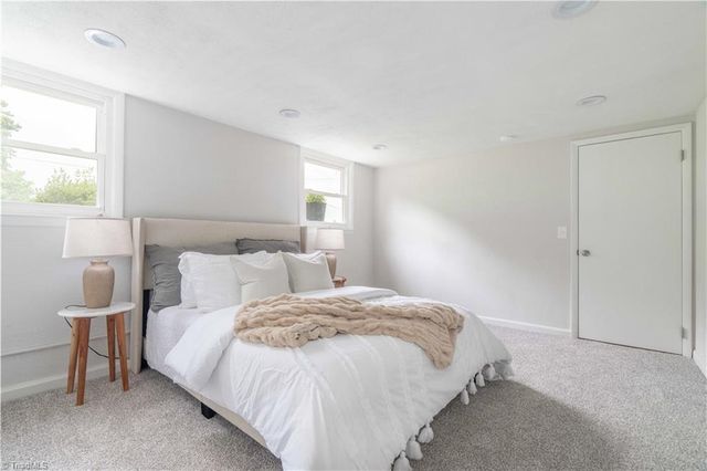 5100 Murray Road, Winston-salem, NC 27106