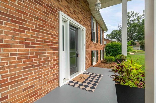 5100 Murray Road, Winston-salem, NC 27106