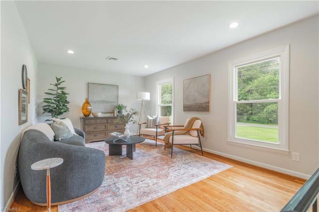 5100 Murray Road, Winston-salem, NC 27106