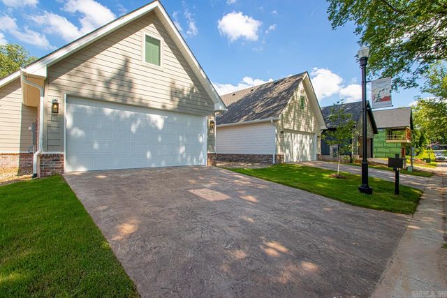 408 Gardens Lane, North Little Rock, AR 72114