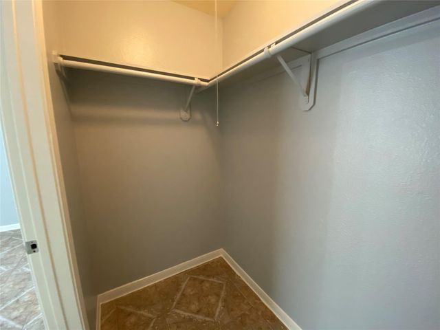 215 Postoffice 605, Galveston, TX 77550