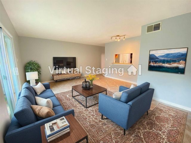 215 Postoffice 605, Galveston, TX 77550