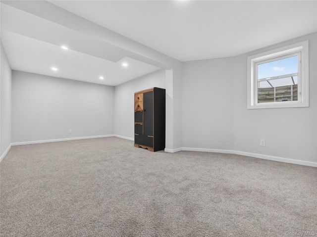 79 Lafayette Avenue, Suffern, NY 10901