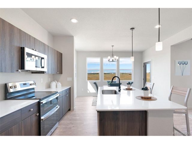 353 S Ashford Dr, Pueblo West, CO 81007