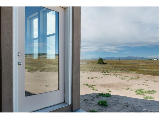 353 S Ashford Dr, Pueblo West, CO 81007