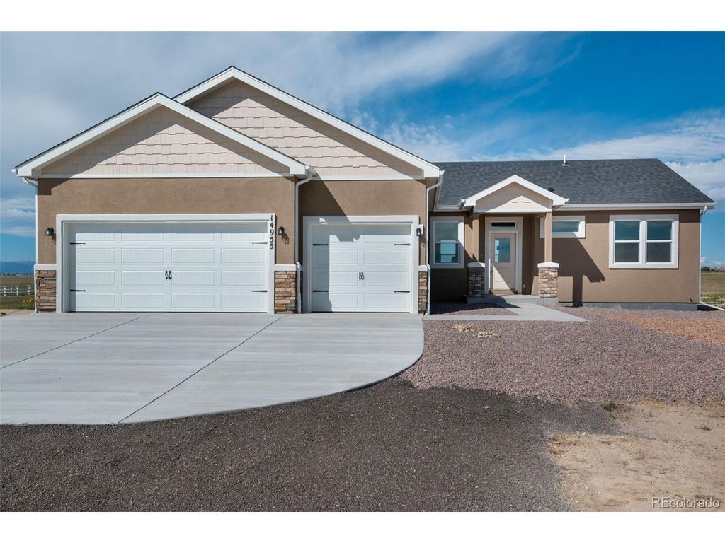 353 S Ashford Dr, Pueblo West, CO 81007