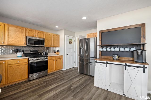 2331 W MOLLY Lane, Dunlap, IL 61525