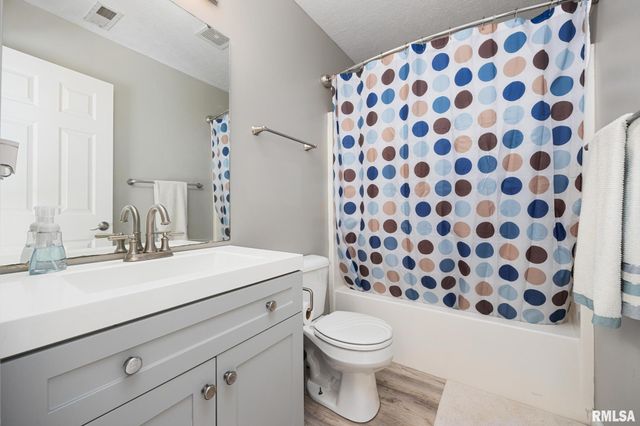 2331 W MOLLY Lane, Dunlap, IL 61525