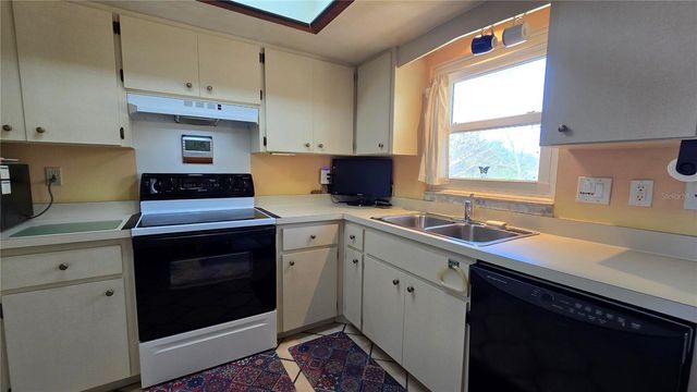 4628 ASHBERRY DRIVE, Sarasota, FL 34234