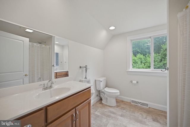 665 FAIRMONT AVE, Mohnton, PA 19540