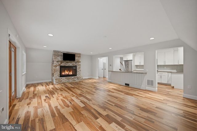 665 FAIRMONT AVE, Mohnton, PA 19540