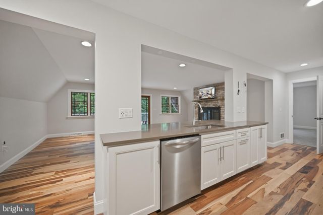 665 FAIRMONT AVE, Mohnton, PA 19540