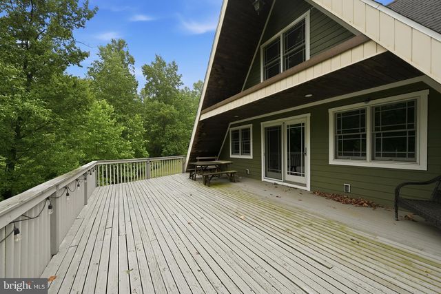 665 FAIRMONT AVE, Mohnton, PA 19540