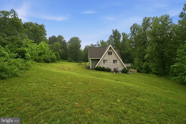 665 FAIRMONT AVE, Mohnton, PA 19540