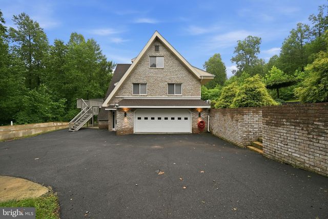 665 FAIRMONT AVE, Mohnton, PA 19540