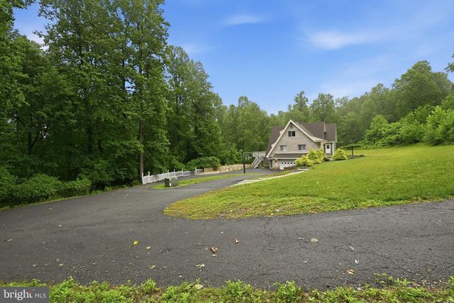 665 FAIRMONT AVE, Mohnton, PA 19540