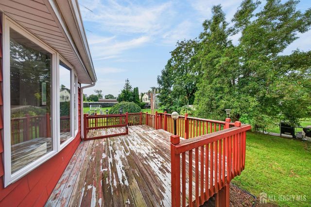 87 Lafayette Street, Piscataway, NJ 08854