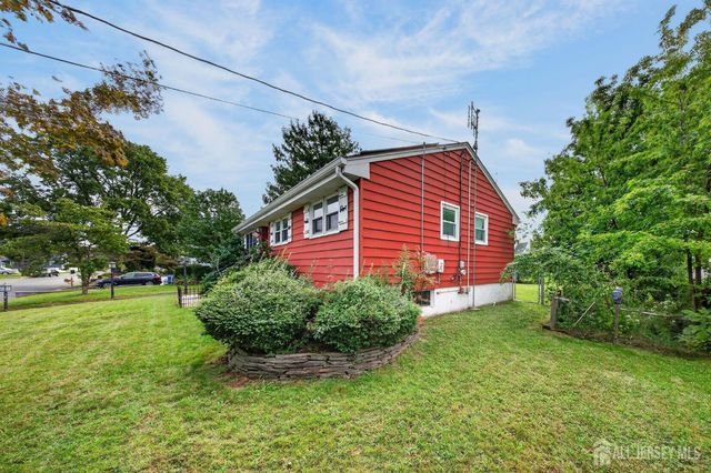87 Lafayette Street, Piscataway, NJ 08854