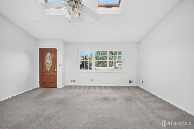 87 Lafayette Street, Piscataway, NJ 08854
