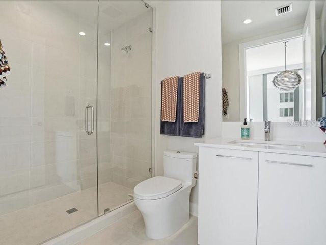 301 1ST STREET S 907, St Petersburg, FL 33701