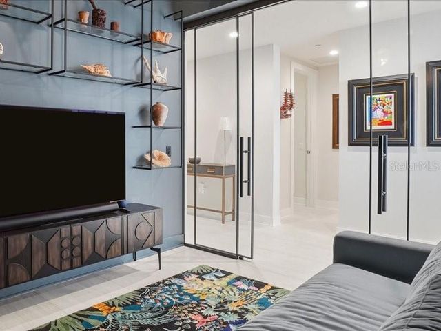 301 1ST STREET S 907, St Petersburg, FL 33701