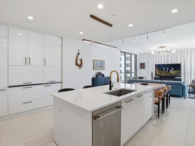 301 1ST STREET S 907, St Petersburg, FL 33701