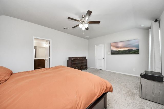 2934 Vales Point Drive, Fresno, TX 77545