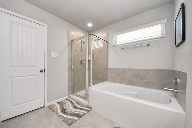 2934 Vales Point Drive, Fresno, TX 77545